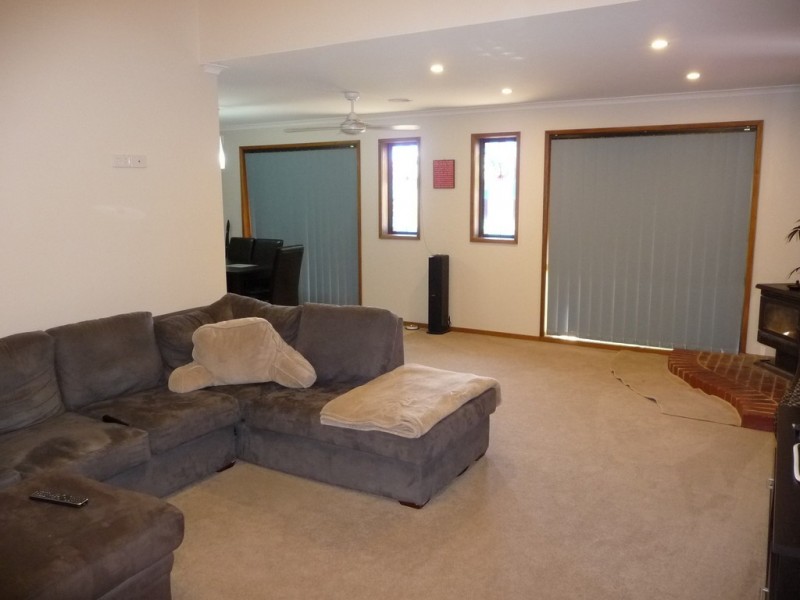 1 5 Adelaide Crescent, Echuca VIC 3564