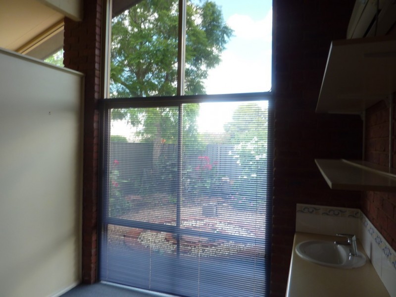 1 5 Adelaide Crescent, Echuca VIC 3564