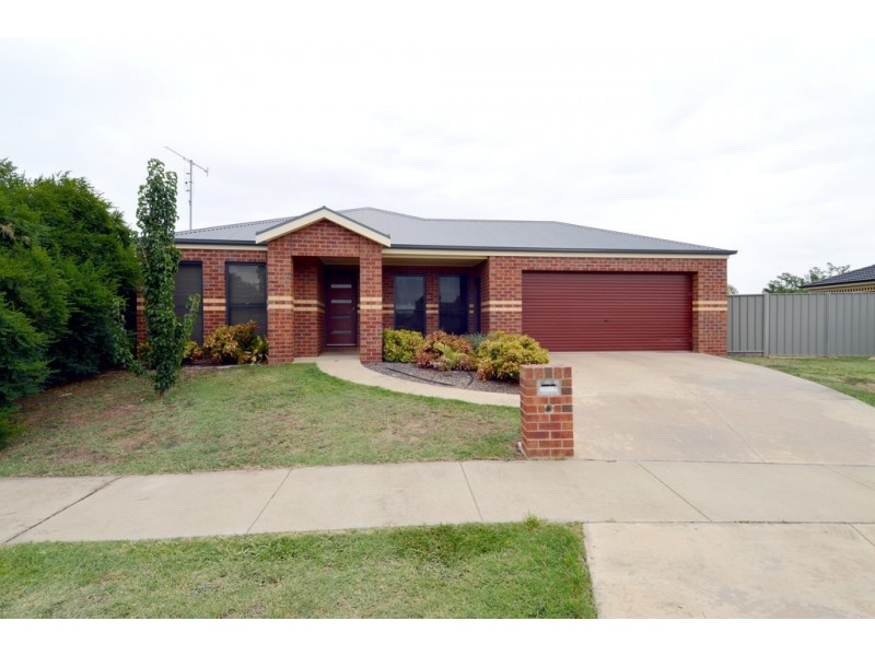 6 Yeovil Court, Echuca VIC 3564