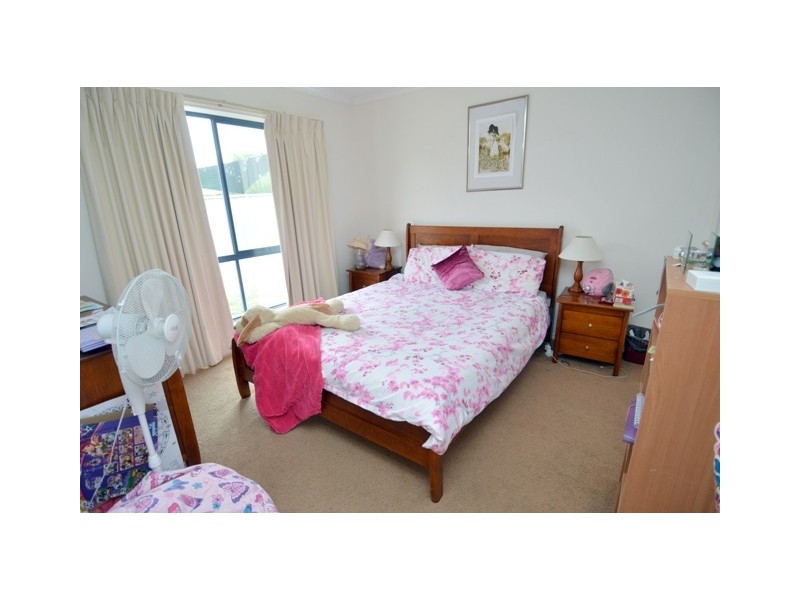 6 Yeovil Court, Echuca VIC 3564