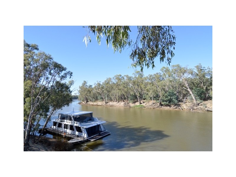 1135 Perricoota Road, Moama Via, Echuca VIC 3564