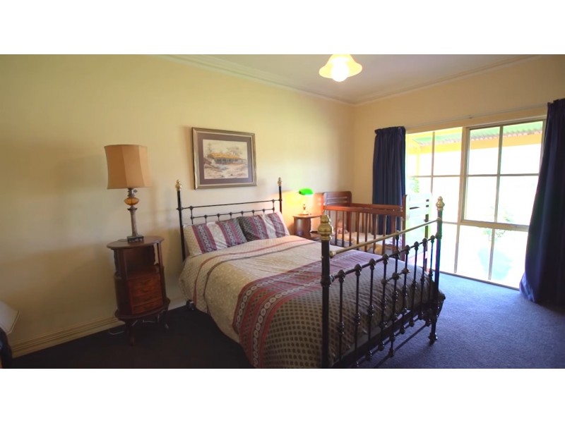 1135 Perricoota Road, Moama Via, Echuca VIC 3564