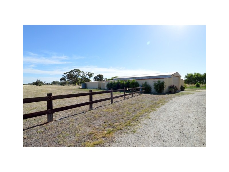 1135 Perricoota Road, Moama Via, Echuca VIC 3564