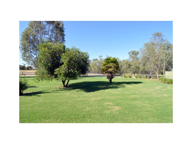 1135 Perricoota Road, Moama Via, Echuca VIC 3564