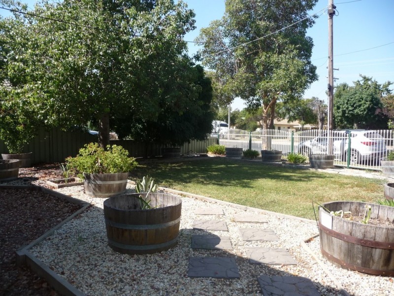 260 Ogilvie Avenue, Echuca VIC 3564
