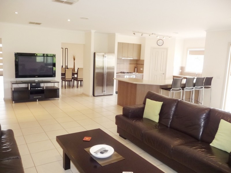 29 King Fisher Drive W,  MOAMA via, Echuca VIC 3564