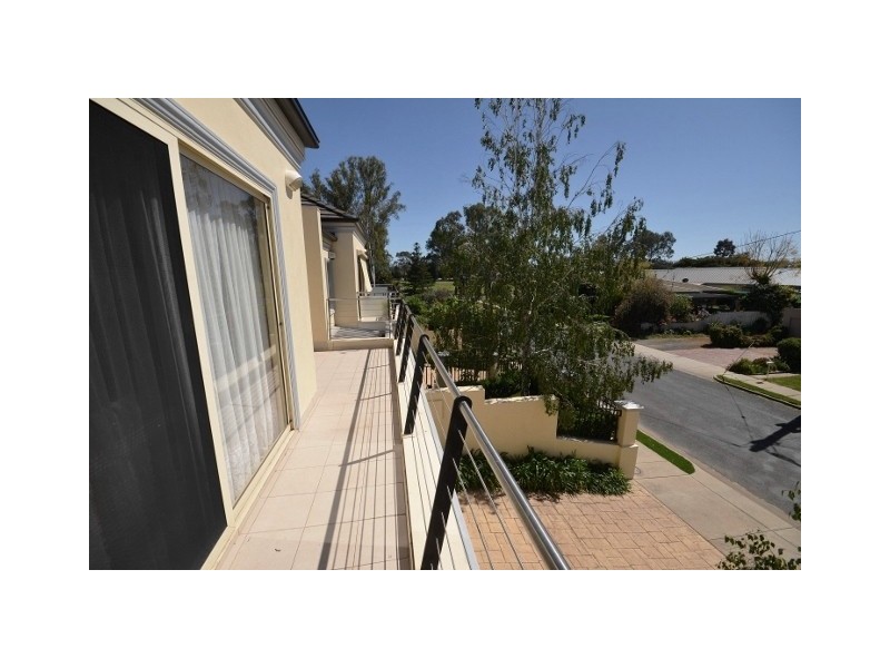 2/17 Murray Street, Echuca VIC 3564