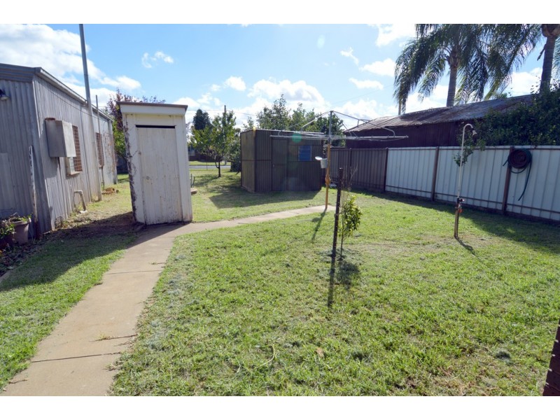 16 Maiden Street, Moama NSW 2731