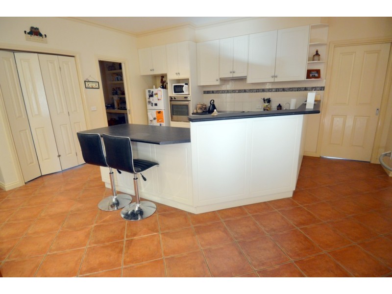 28 Village Court, Echuca VIC 3564