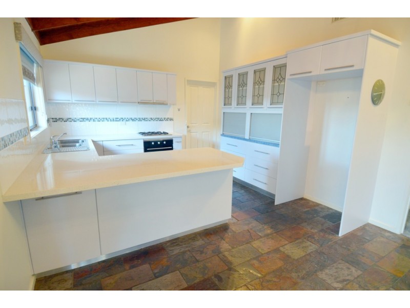 04 Canberra Court, Moama NSW 2731