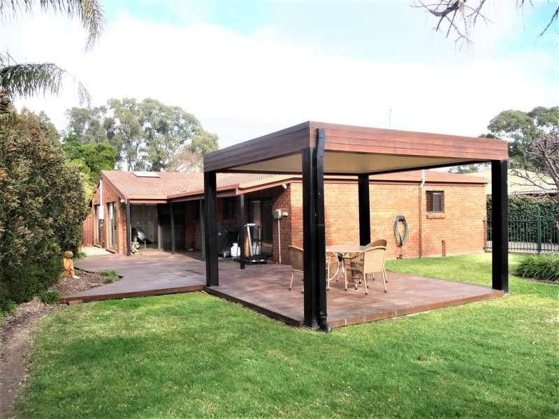 51 Rutley Crescent, Echuca VIC 3564