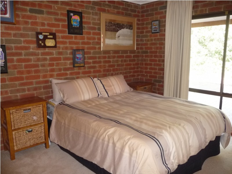 51 Rutley Crescent, Echuca VIC 3564