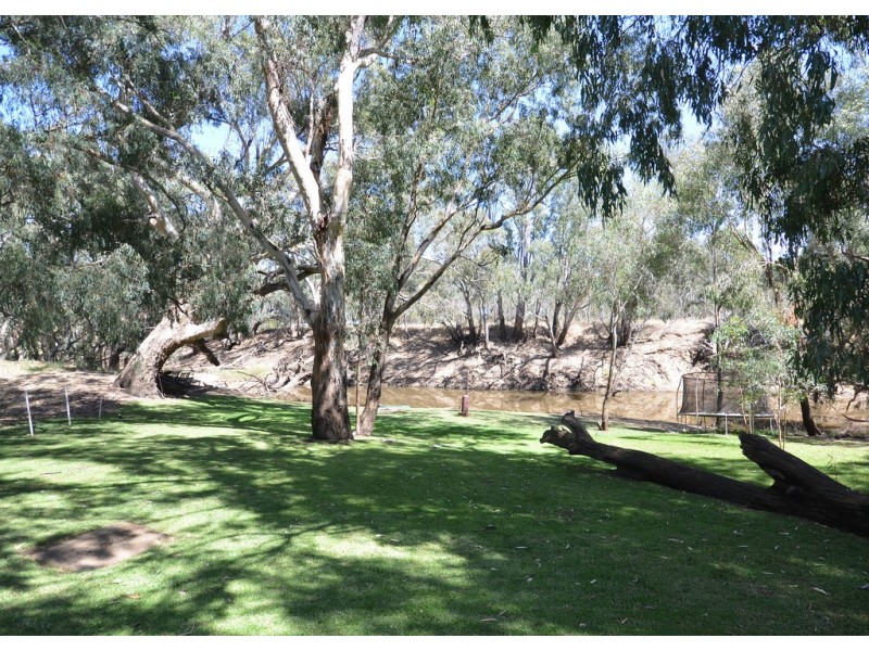 70 Rutley Crescent, Echuca VIC 3564