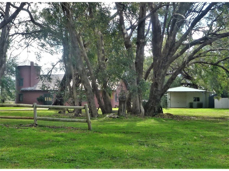 1082 Prairie Rochester Road, Bamawm VIC 3561