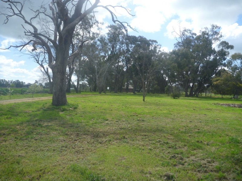 1082 Prairie Rochester Road, Bamawm VIC 3561