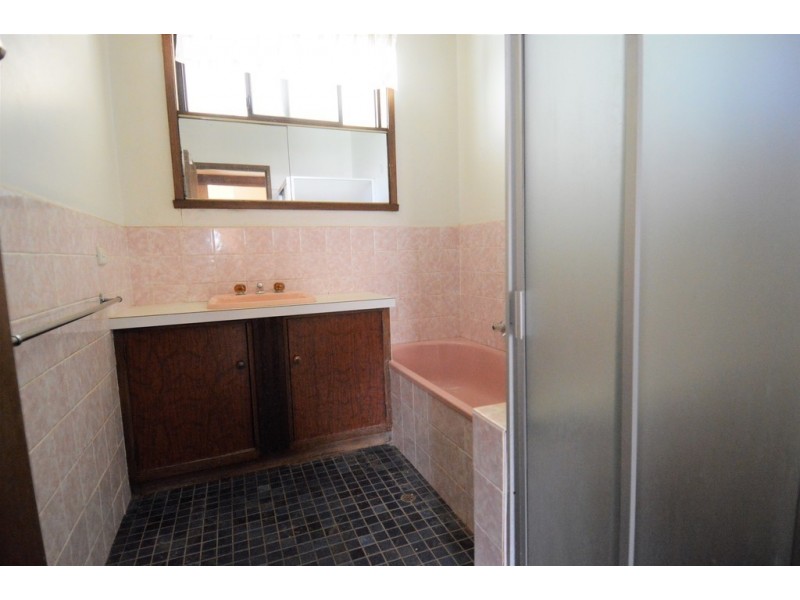 3 Regent Street, Moama NSW 2731