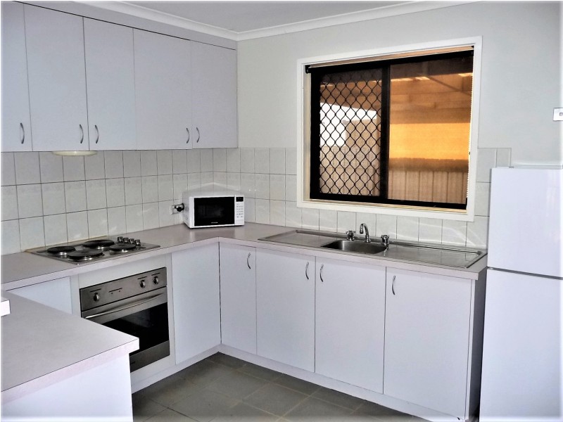 2/16 COUNCIL STREET, Moama NSW 2731