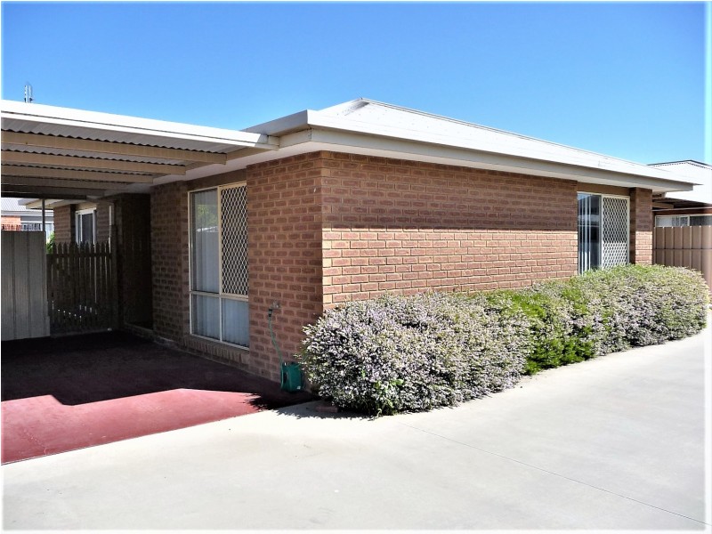 2/16 COUNCIL STREET, Moama NSW 2731