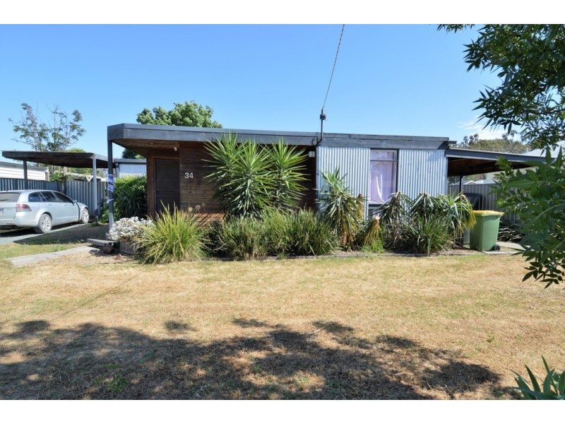 34 Hansen Street, Echuca VIC 3564