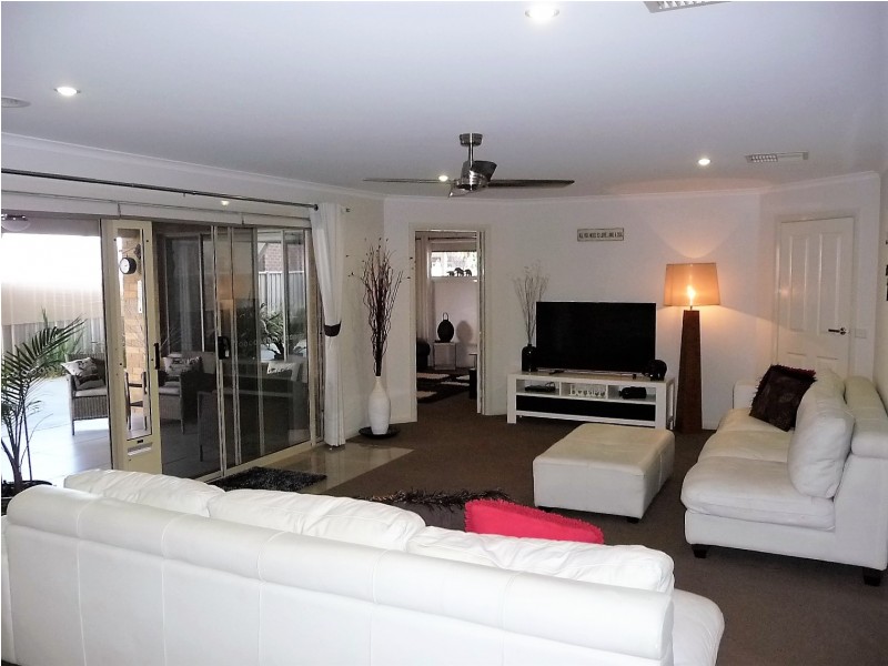 24 Lynch Dr, Echuca VIC 3564