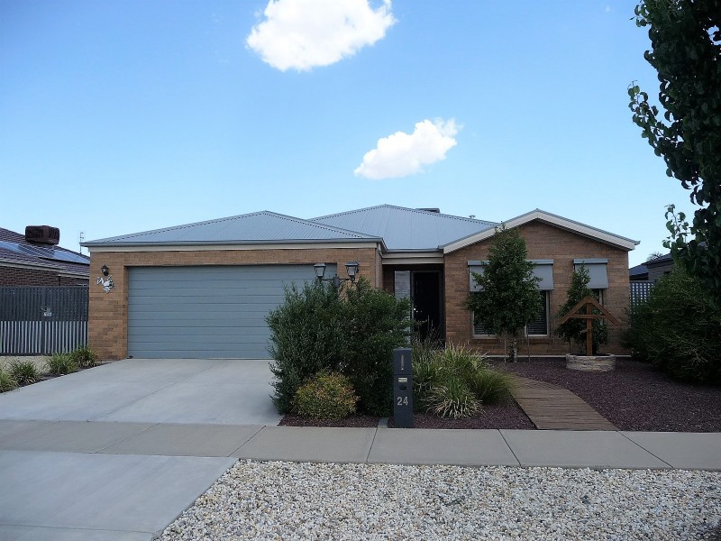 24 Lynch Dr, Echuca VIC 3564