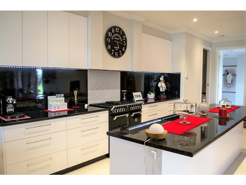 10 Burgundy Drive, Moama NSW 2731