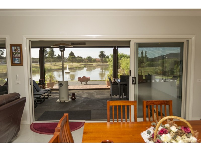 10 Burgundy Drive, Moama NSW 2731