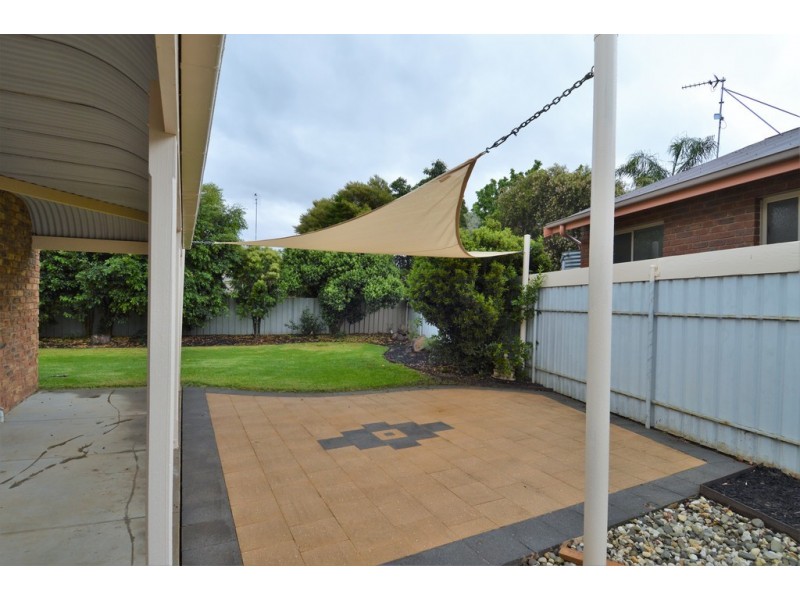 20 Lawson Drive, Moama NSW 2731