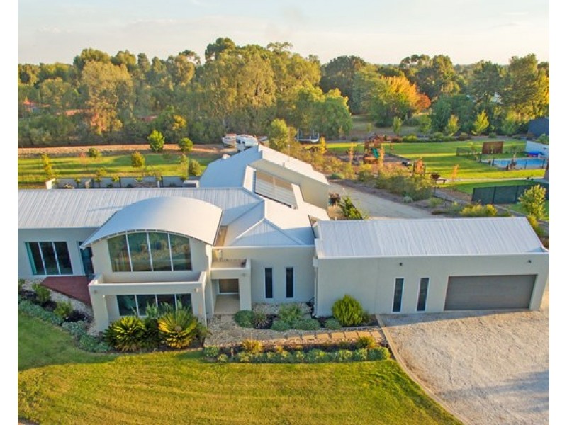 10 Hollara Drive, Moama NSW 2731