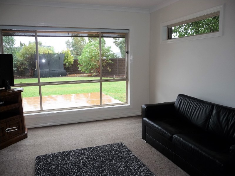 1 Burgundy Drive, Moama NSW 2731