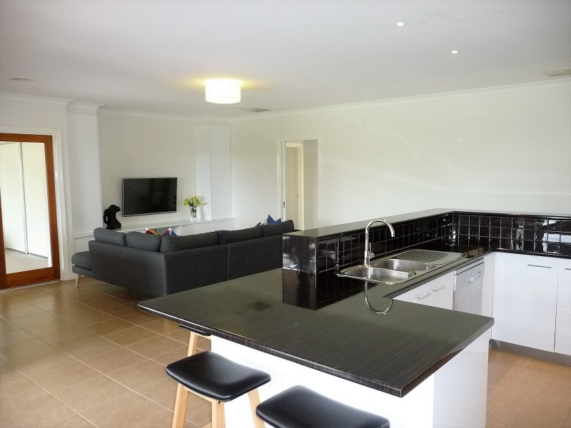 1 Burgundy Drive, Moama NSW 2731