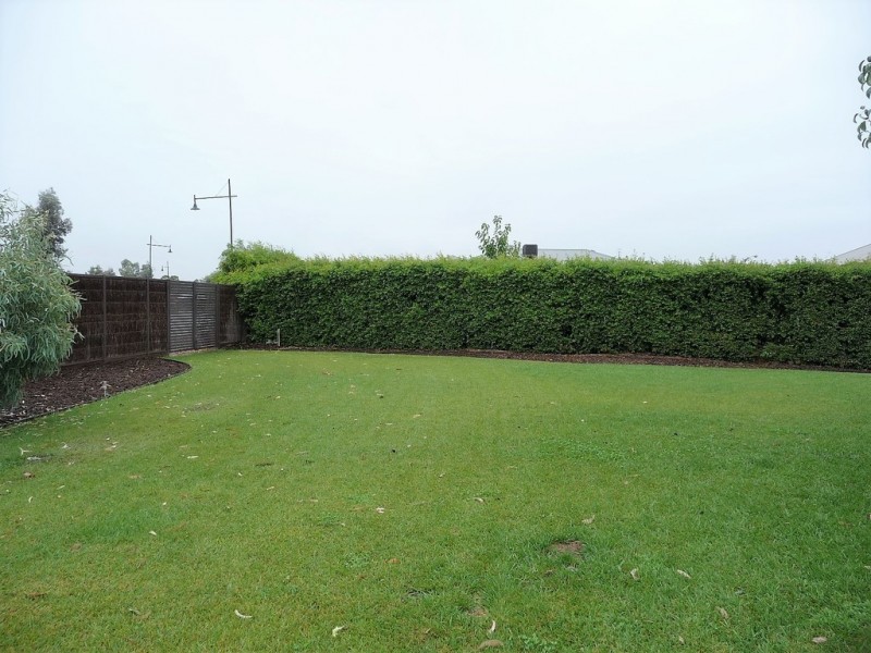 1 Burgundy Drive, Moama NSW 2731