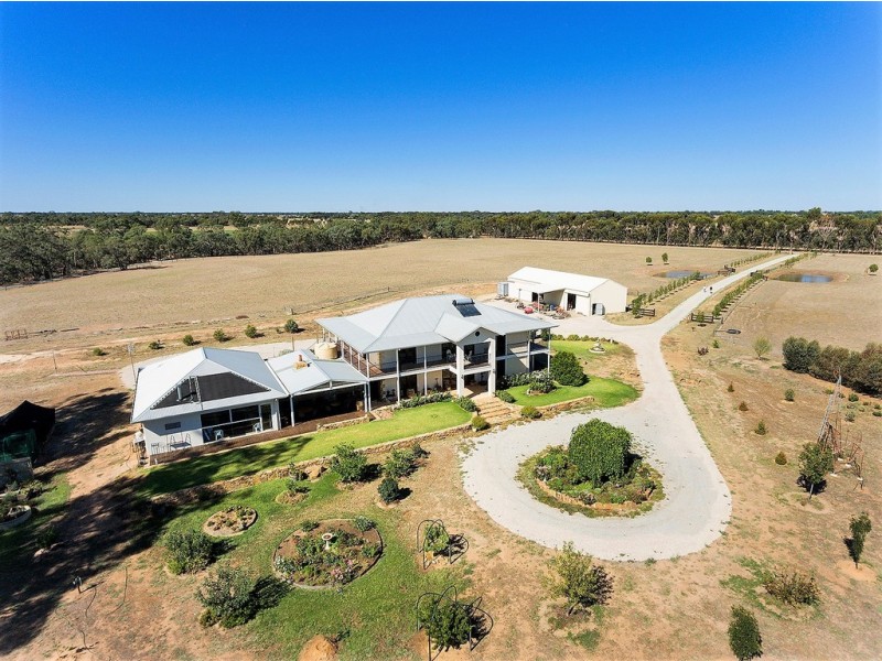 150 Casey Road, Echuca VIC 3564