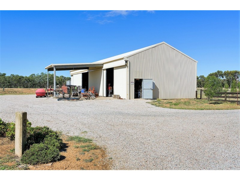 150 Casey Road, Echuca VIC 3564