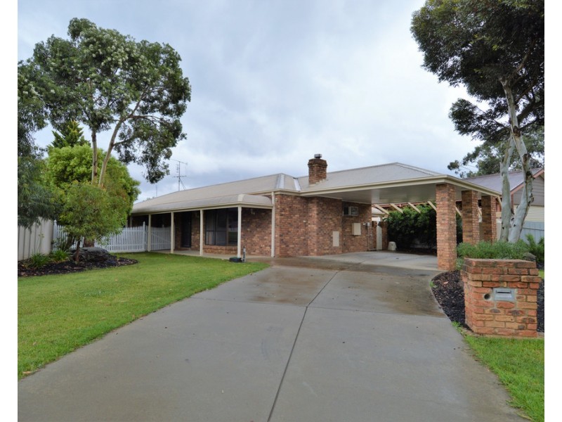 20 Lawson Drive, Moama NSW 2731