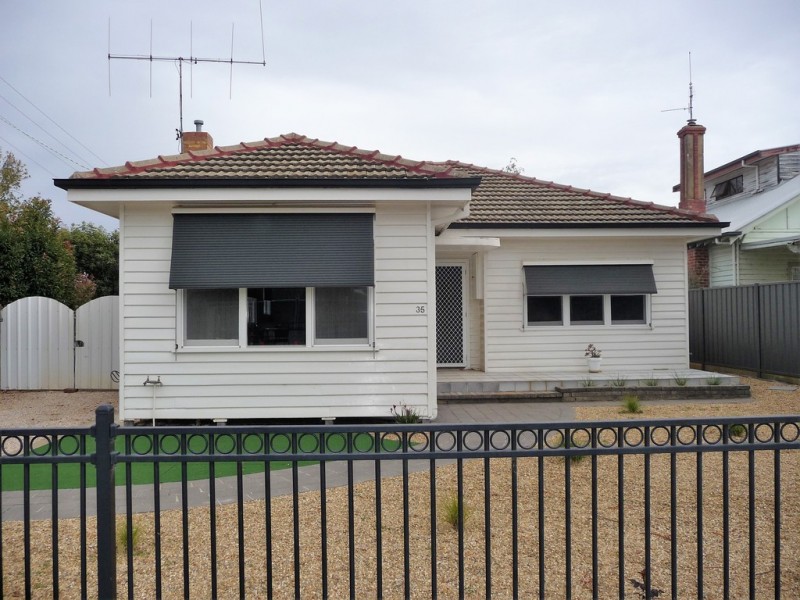 35 Haverfield Street, Echuca VIC 3564