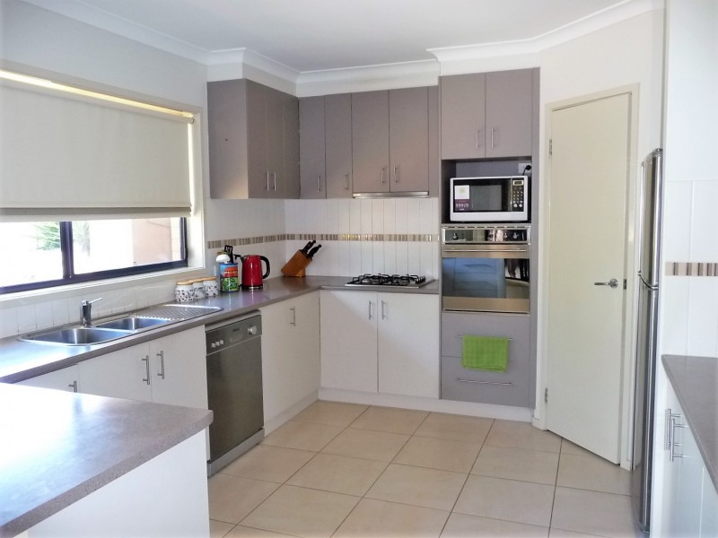 011 Kinross Court, Moama NSW 2731