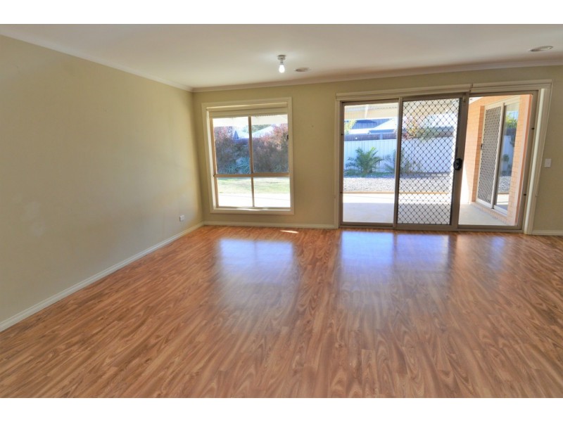 65 Shetland Drive, Moama NSW 2731