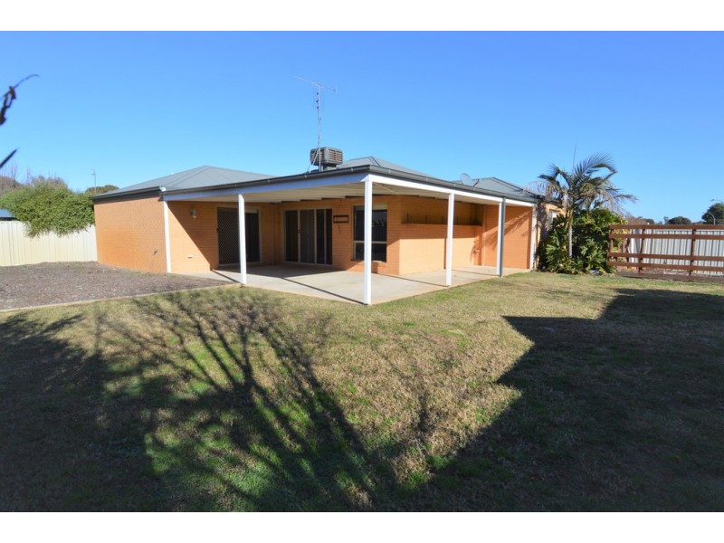 65 Shetland Drive, Moama NSW 2731