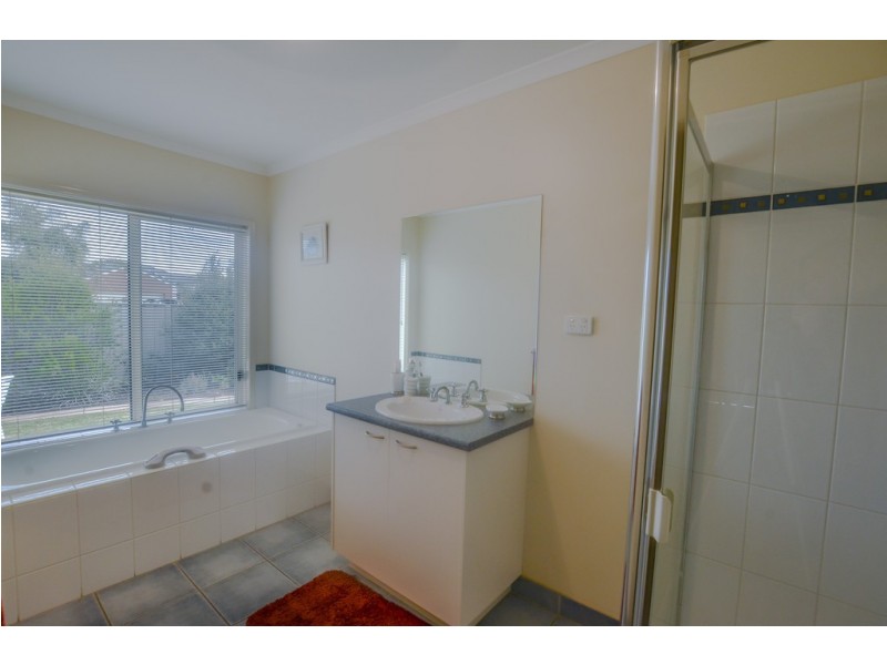 24 Shetland Drive, Moama NSW 2731