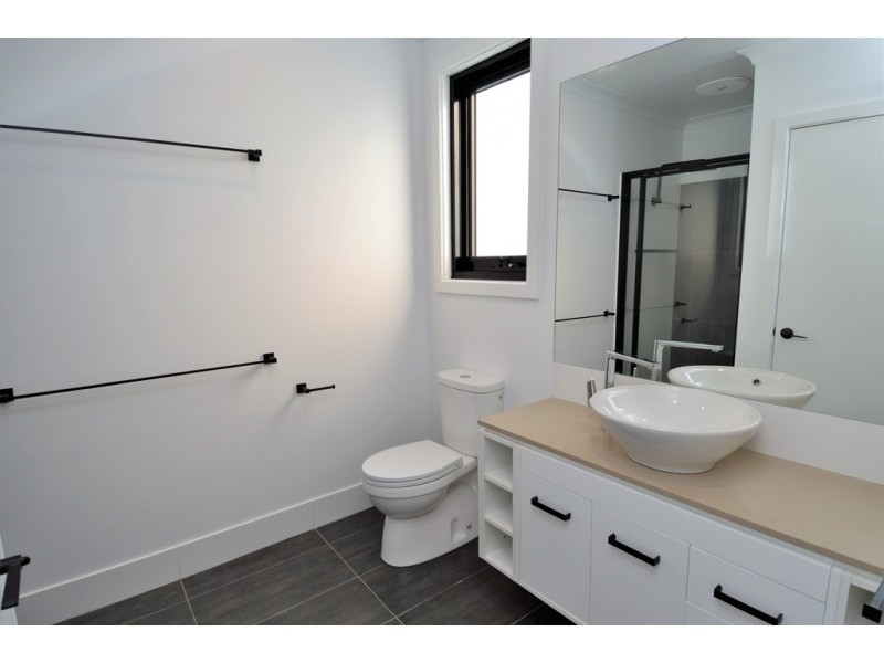 16 Maiden Street, Moama NSW 2731