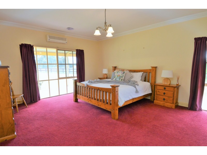 1135 Perricoota Road, Moama NSW 2731