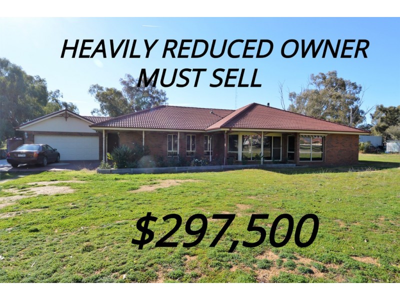 28 Moama Street, Mathoura NSW 2710