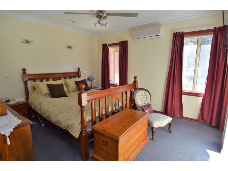 28 Moama Street, Mathoura NSW 2710