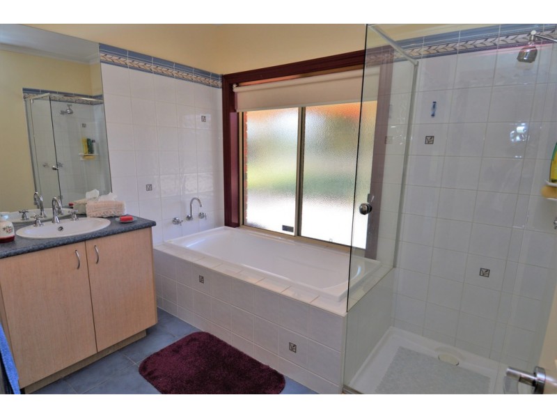 28 Moama Street, Mathoura NSW 2710