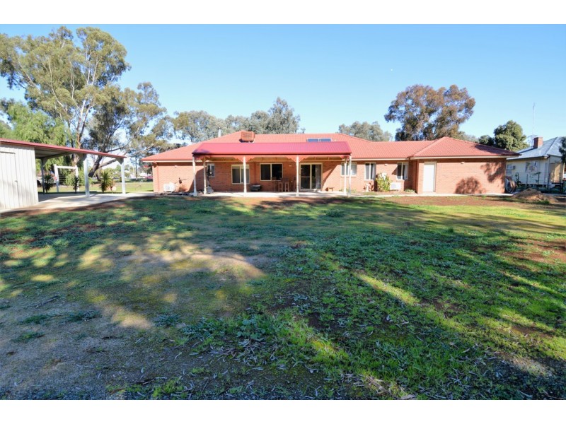 28 Moama Street, Mathoura NSW 2710