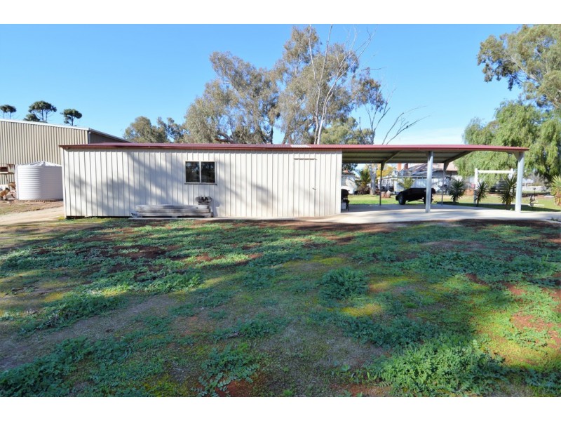 28 Moama Street, Mathoura NSW 2710