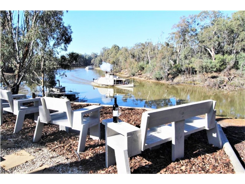 11 Maidensmith Drive, Moama NSW 2731