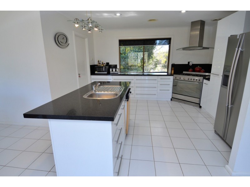 11 Maidensmith Drive, Moama NSW 2731