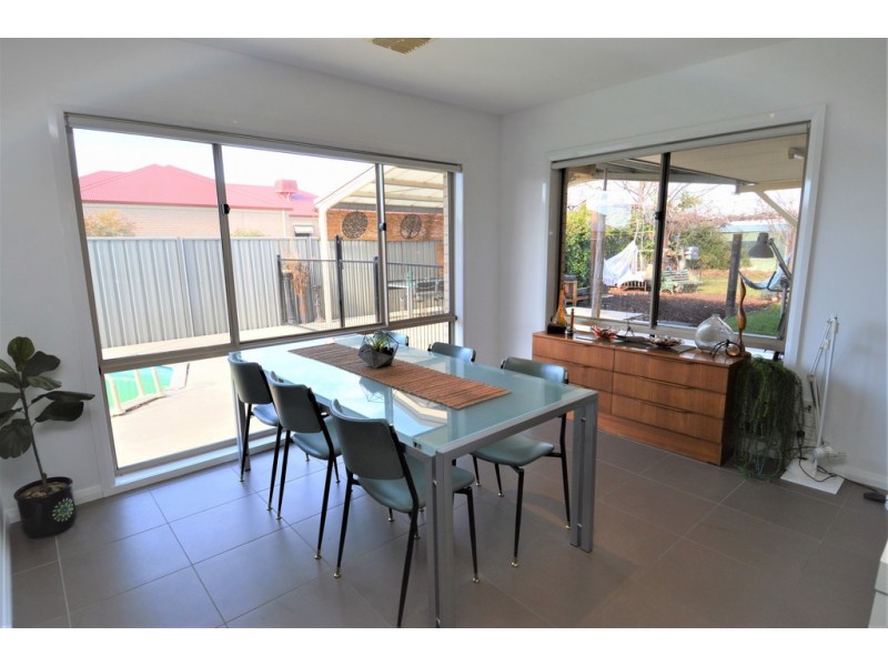 17 Sunset Ave, Echuca VIC 3564